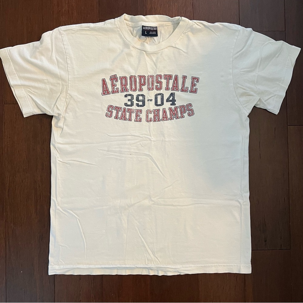 Aeropostale large white T-shirt